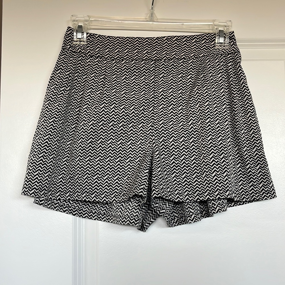 3 for $25 💚 AE shorts